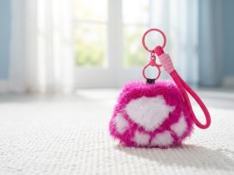 Glamour přívěsek na klíče kočičí tlapka plyšová 10cm 3barvy 6ks v DBX (1)