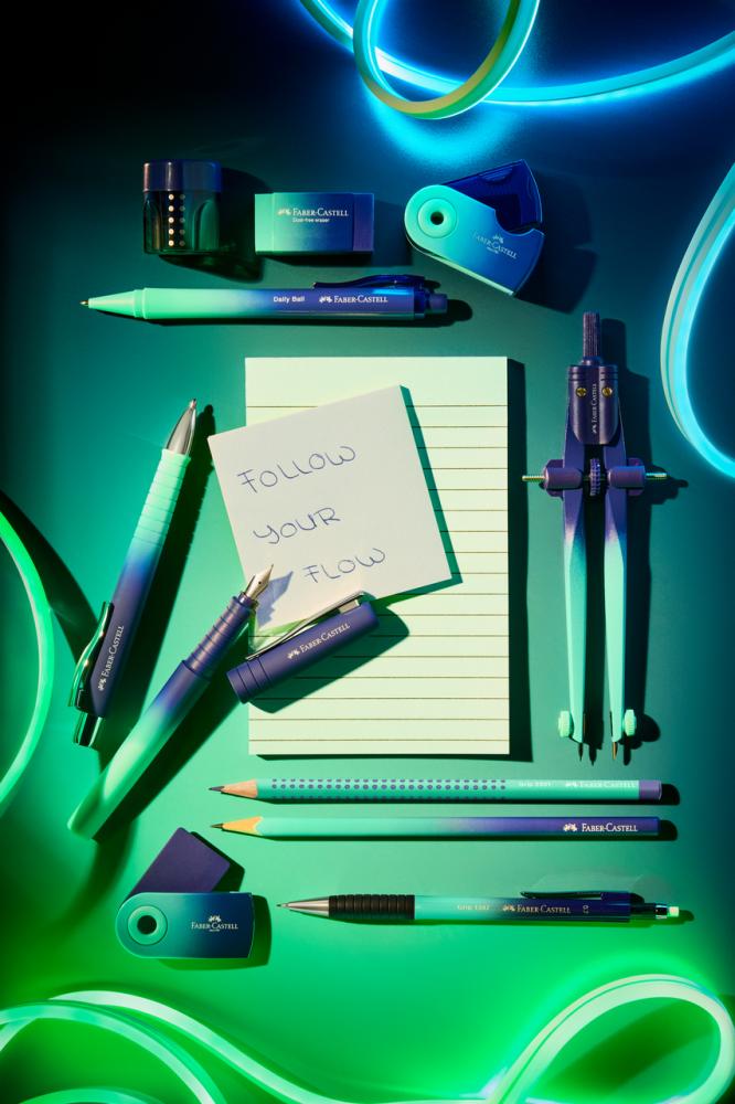 FABER-CASTELL Tužka Faber-Castell Grip 2001 č. 2 (B) buzzing blue