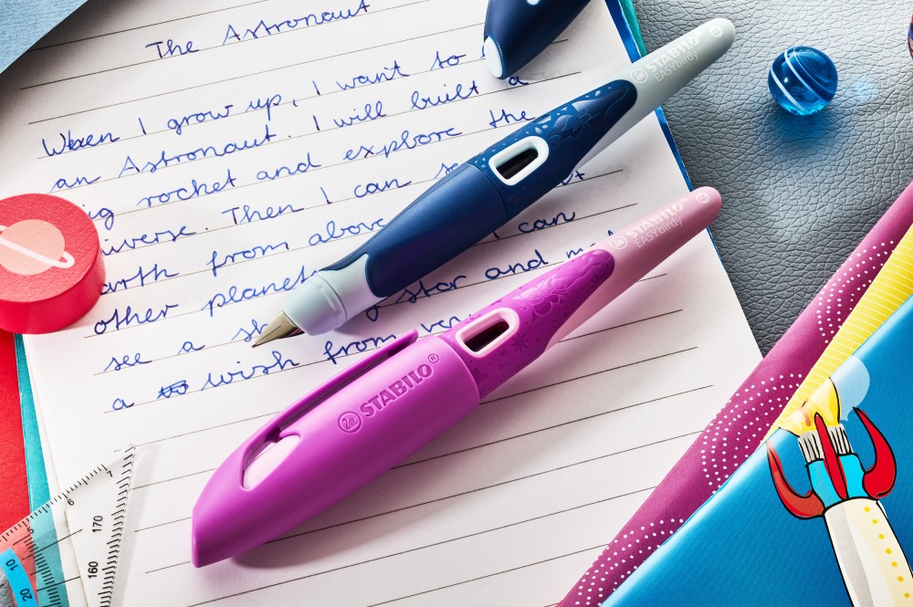 STABILO Plnicí pero pro leváky s hrotem pro začátečníky A - STABILO EASYbirdy Ergo - růžové