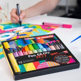 Fix vláknový STABILO Pen 68 MAX světle zelený (3)