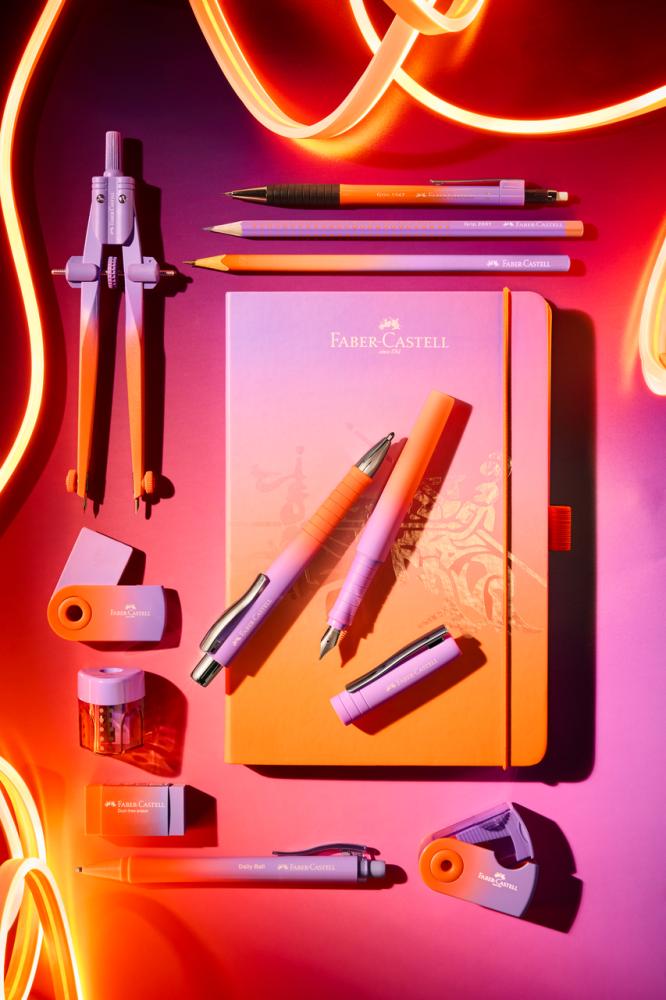 FABER-CASTELL Pero kuličkové Faber-Castell Poly Ball XB Punchy Melon - modrá náplň