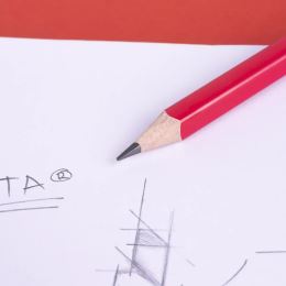 Tužka MILAN HB Nata 624 čtyřhranná (3)